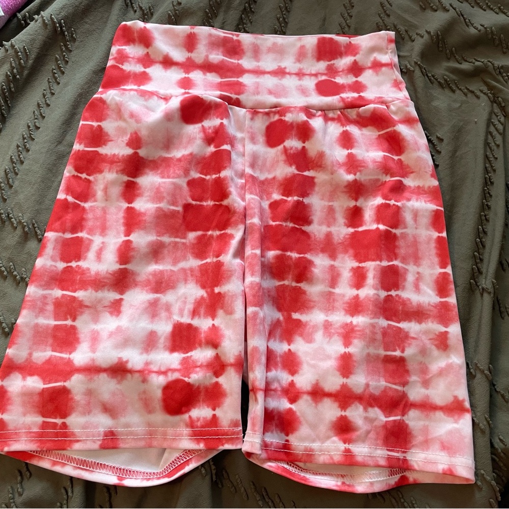 tie dye biker shorts!
